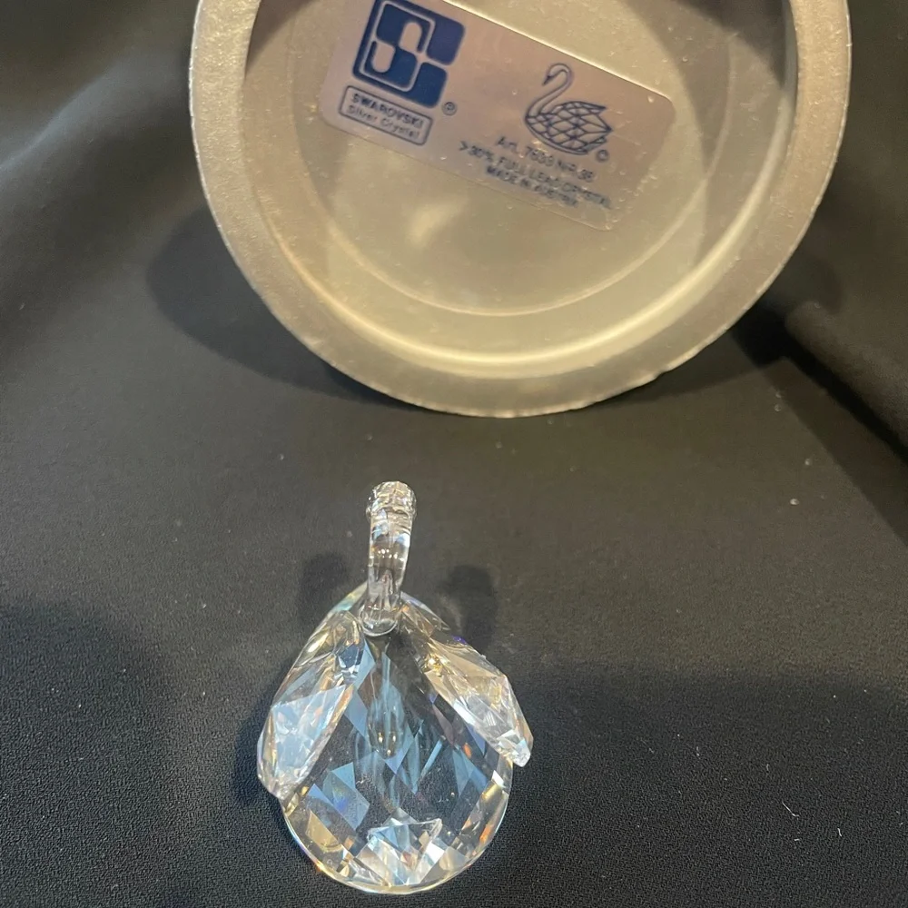 Swarovski Clear Crystal Swan Figurine with Silver-Branded Tin Art No 7633